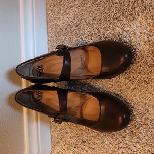 Sofft Mary Jane heels